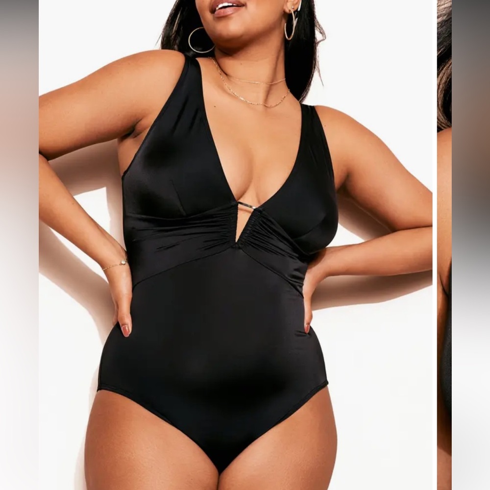 Adore Me Andria One Piece Plunging Neckline Ruching Black Size 0X NWT